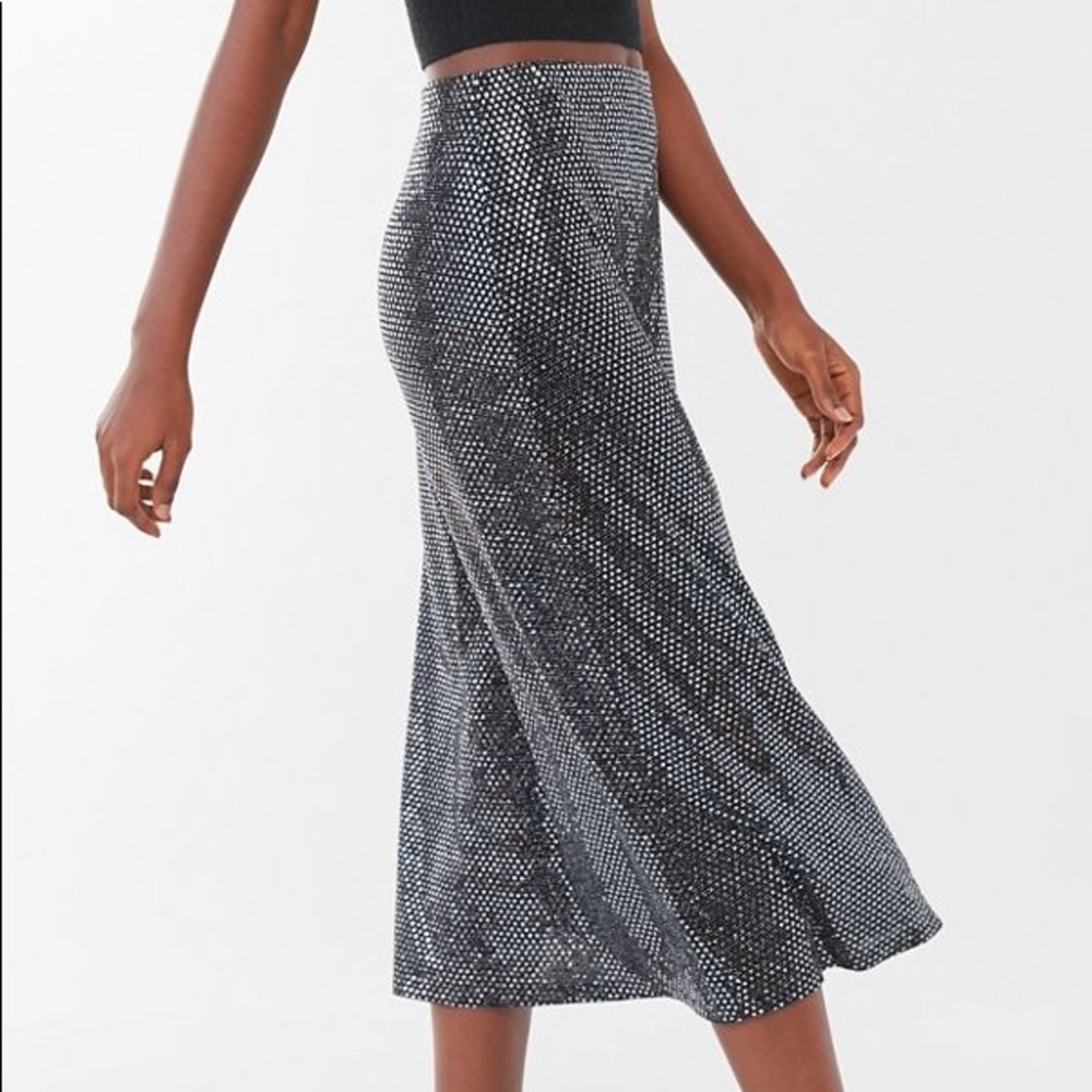 NWT Urban Outfitters Sparkly metallic skirt, elastic waistband with side zip!